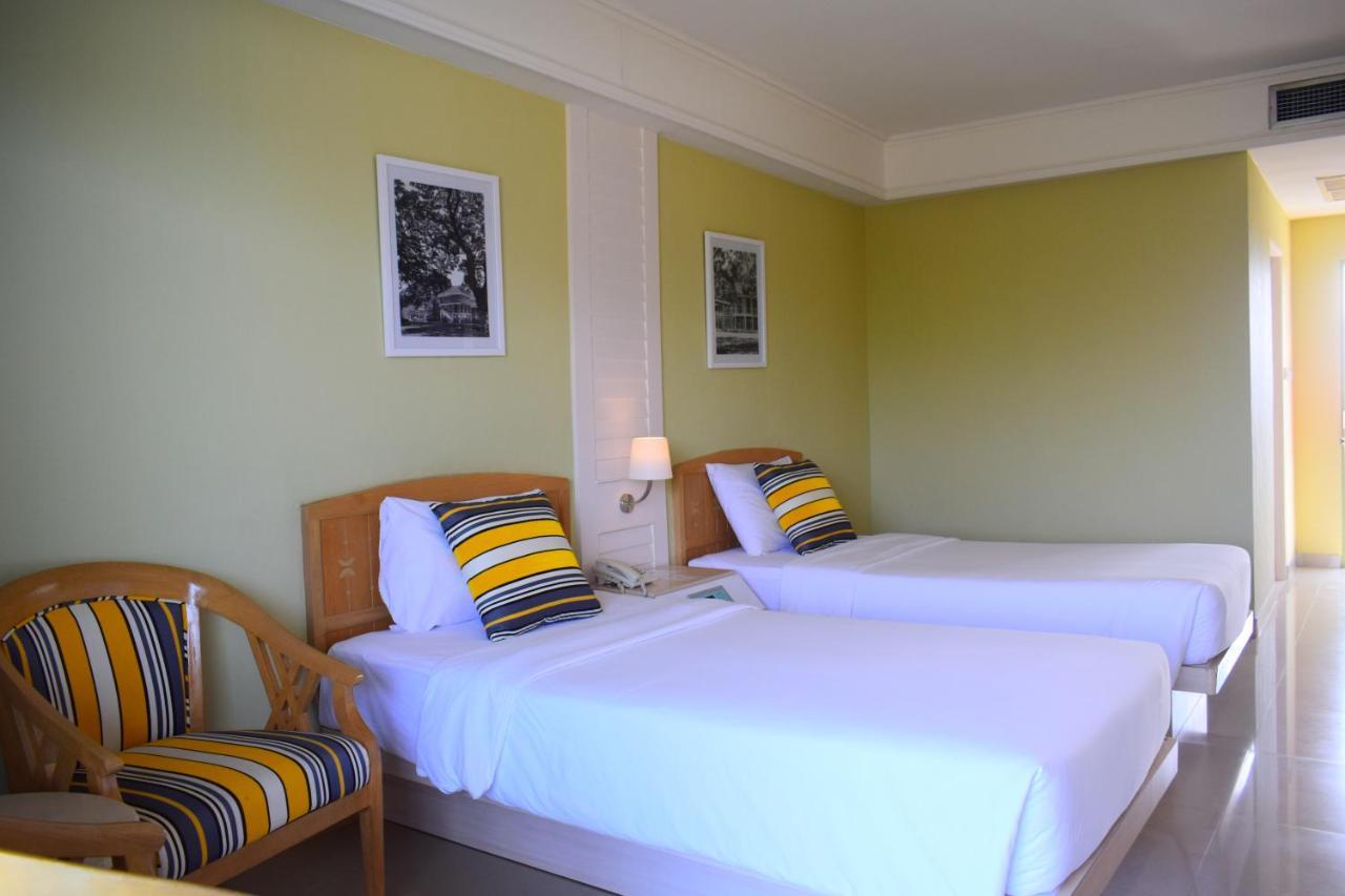 Seapine Beach Golf And Resort Hua Hin Ban Khao Takiap Zewnętrze zdjęcie